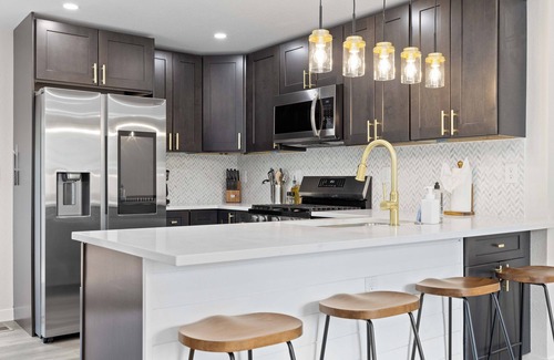 Lamar Heights Area House | Welcoming 4bd house getaway between downtown and the mountains, pet friendly