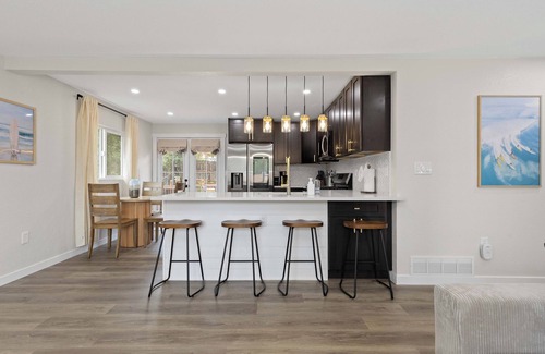 Lamar Heights Area House | Welcoming 4bd house getaway between downtown and the mountains, pet friendly