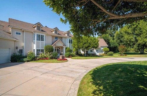 Camarillo House | Welcoming 6-bedroom house in Santa Rosa Valley