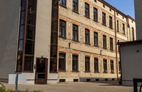 Czestochowa Apartment | Welcoming apartment with AC in charming Częstochowa