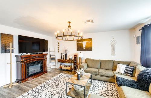 Bullhead City House | Welcoming Bullhead City Home with Pool and Game Room!