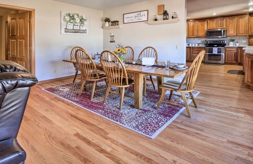 Canon City House | Welcoming Cañon City Abode - Walk to River!