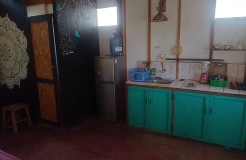 Mancora Cabin | Welcoming cabin with WiFi in vibrant Máncora