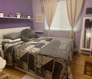 Glen Abbey House | Welcoming homestay with relaxing private room