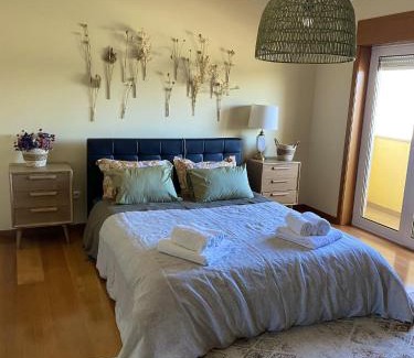 Mira House | Welcoming house with terrace and garden in Barra de Mira