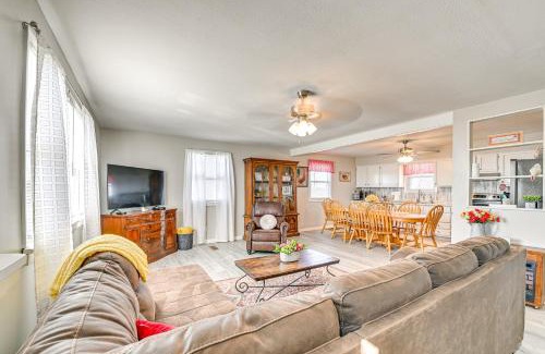 Rutland House | Welcoming Kentucky Home with Sprawling Views!
