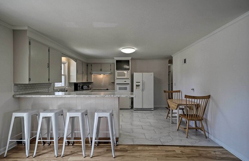 Wilmington House | Welcoming Leland Home ~ 15 Miles to Beachfront!