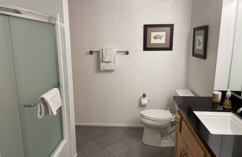 Playa Vista Condo | Welcoming one-bedroom nestled within the master-planned community of Playa Vista