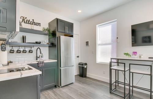 Norwood Apartment | Welcoming Studio ~ 8 Mi to Downtown Cincinnati!