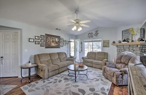 Tehachapi House | Welcoming Tehachapi Home with Deck and Grill!