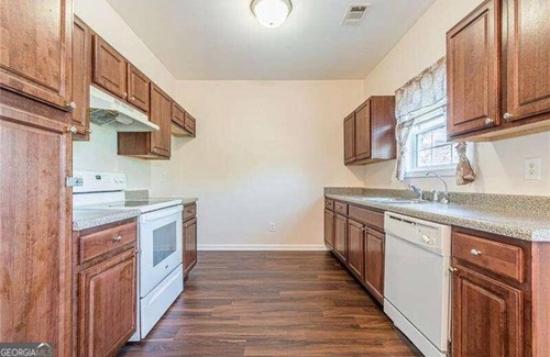 Tucker House | Welcoming townhome with AC in charming Tucker