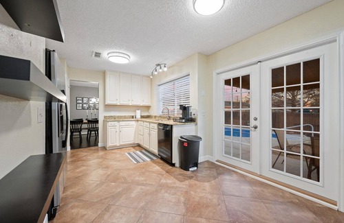 North Richland Hills House | Welcoming home W/Pool, Hot tub and Game room