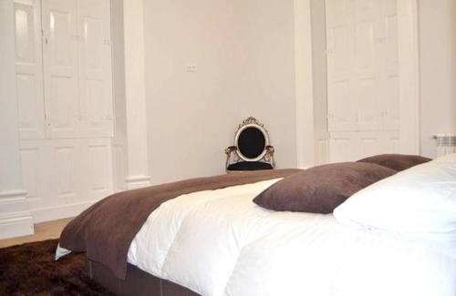 Guilhofrei Villa | Welcoming Villa with Mountain View in Sobradelo da Goma