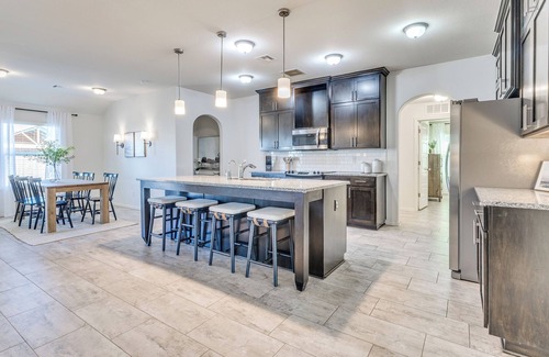 Bixby House | Welcoming Willow Creek
