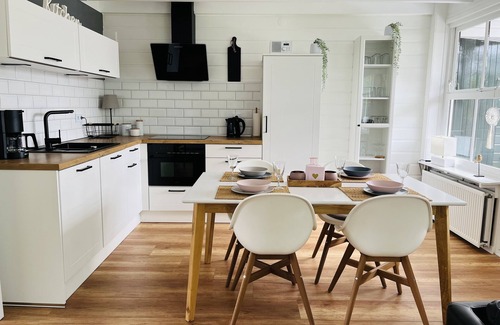 Oudeslius House | WELKOM! Huis 18 on "'t Zijper Eilant"