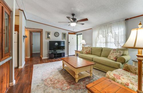 Belle House | Well and Cellar Near Kanawha River and ATV Trails!