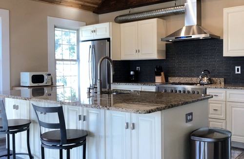 Eastport Apartment | Well-appointed 1 bedroom, 1 bath in Annapolis/Eastport