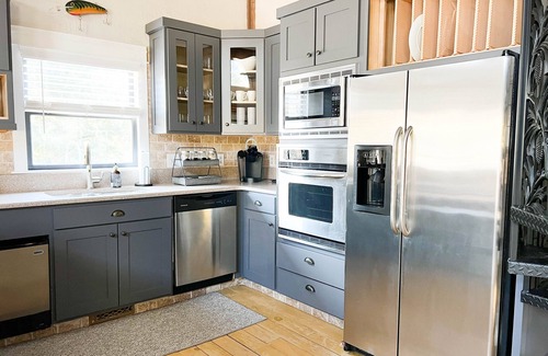 Chickamauga Lake House | Well appointed Chickamauga Lake Fishermans lodge, with room for the whole family