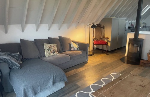 Sudbourne House | Well Barn (at Well House).nBeautiful Barn with incredible views