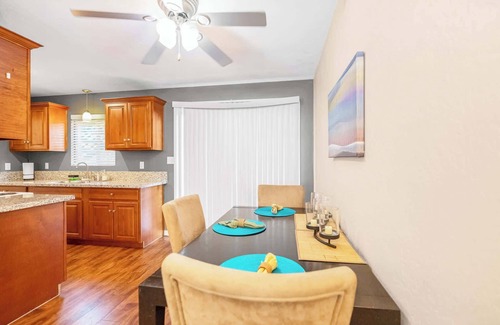 Visalia Apartment | Well-cared for Apartments, Quick Walk to Med Center, Downtown, Value for Long St