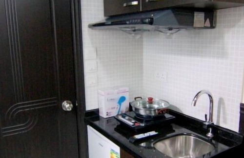 Kwun Chung Apartment | Well-equip room + kitchen, MTR A