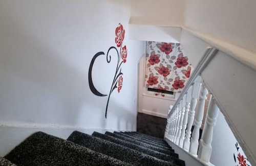 Leeds Apartment | Well equipped home for a relaxing cosy and luxurious fun stay