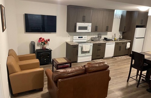 Fonthill Apartment | Well-equipped, peaceful and centrally located