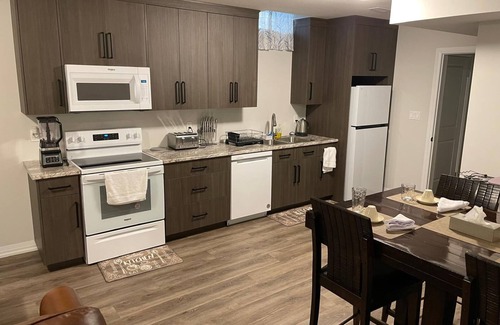 Fonthill Apartment | Well-equipped, peaceful and centrally located