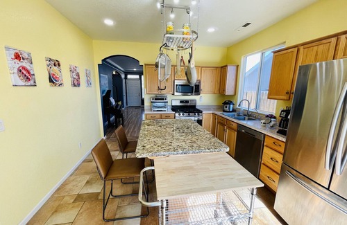 Northwest Reno House | Well-Equipped Reno Home - Workation Getaway