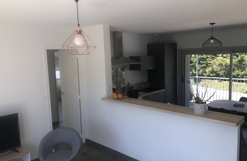 Fouesnant Apartment | Well-exposed T3 apartment with 2 balconies near the beach