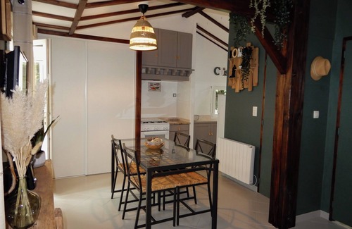 Saint-Christophe-sur-Conde Cottage | Well-being and Nature: Le Cottage Exotique and its private Nordic bath with unlimited access