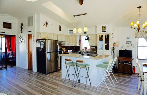 South Nags Head House | Well kept, comfortable, Ocean View, Steps to Beach, Sunrise & Sunset Views