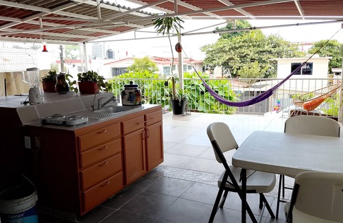 Acapulco Apartment | Well located, close to everything.