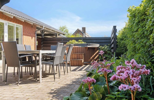 Fur House | Well-located and newly renovated holiday home