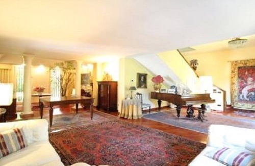 Arcore Apartment | Well located house to visit North of Italy, Brianza, Como and Lecco lakes, Monza