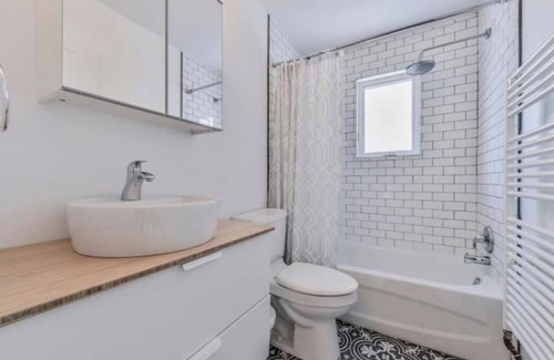 Laprairie House | Well located, quite and comfortable house