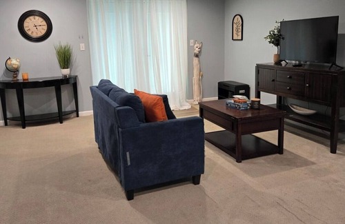 Lake Arbor Apartment | Well Located, Well Loved