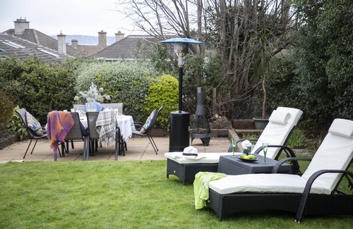 Dublin House | Well maintained, Spacious, Over 2,500 Sq Ft Private Semi-detached 3 bedroom