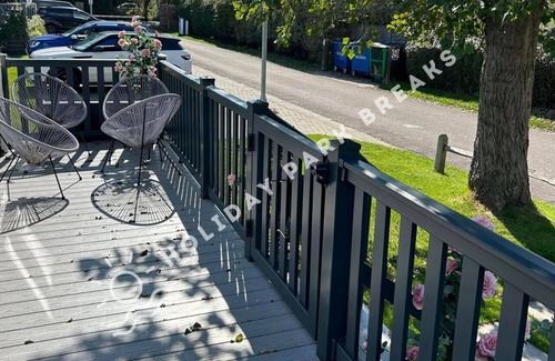 Selsey House | Well Presented 2 bed (6 Berth) @ Seal Bay Resort, Selsey (Formerly Bunn Leisure)