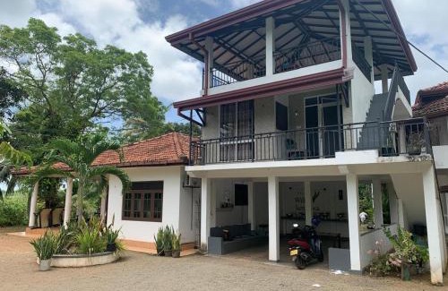 Hettimulla Hotel | Wella Kotuwa Villa Aluthgama