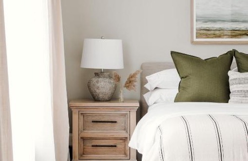 Carrying Place House | Wellers Landing - Prince Edward County Lakehouse