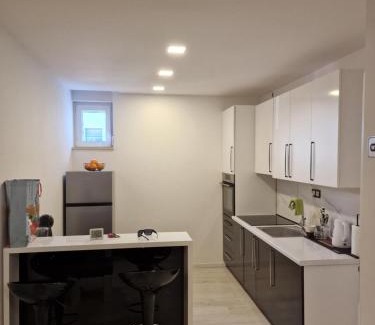 Siroki Brijeg Apartment | Wellness apartment BLACK-WHITE