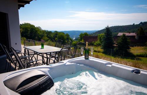 Necin House | Wellness bungalov - vodní nádrž Slapy - 40km od Prahy