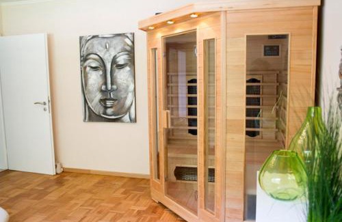 Waldkonigen Apartment | Wellness-Ferienwohnung-Eifel Ernstbergblick 2