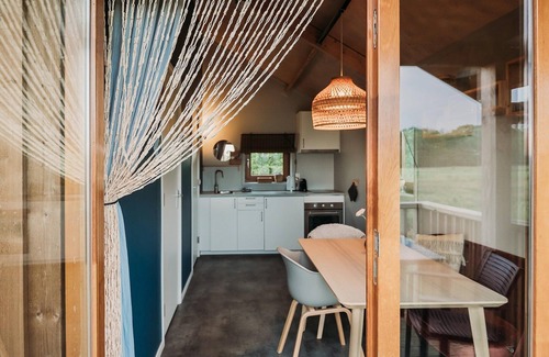 Ruinerwold House | Wellness Lodge in Dutch Meadows with Hot Tub