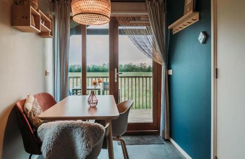 Ruinerwold House | Wellness Lodge in Dutch Meadows with Hot Tub