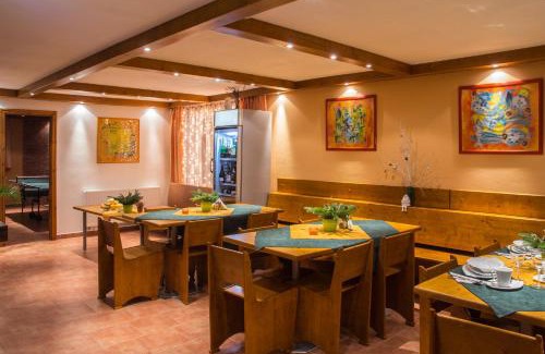Jindrichuv Hradec House | Wellness Penzion Palice