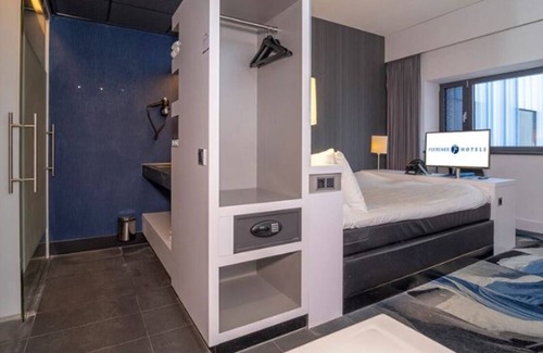 Municipality of Sittard-Geleen Hotel | Wellness Retreat & Nearby Hiking Trails in Sittard Easy Access to Park