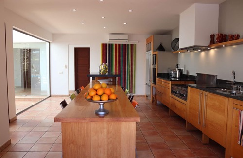 Villaverde Villa | Wellness Villa Luxe - Heated Pool - Steam Room - WiFi Netflix Sonos Trop Garden
