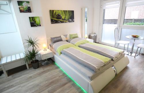 Oberhausen Apartment | Wellnessapartment Nr1 mit Finnischer Sauna - Wallbox - Netflix - WLAN